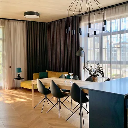 Exclusive In Heart Of Town Apartment Tallinn