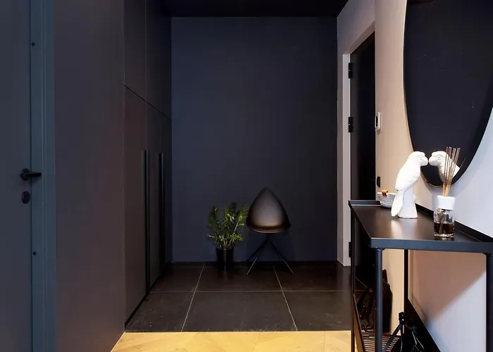 Exclusive In Heart Of Town Apartament *